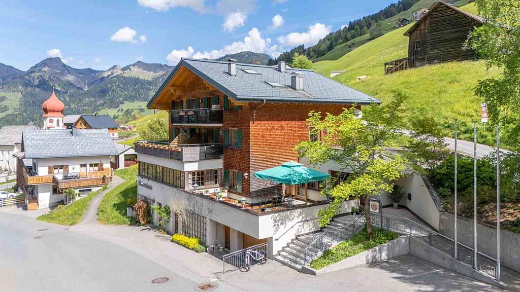 Neueröffnung der Walserklause in Marul
